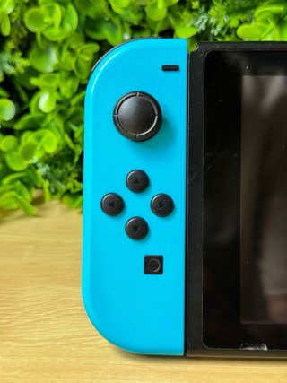 COMO NUEVA Nintendo Switch en su caja + Accesorios