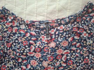 Vestido estampado floral Stradivarius Talla M
