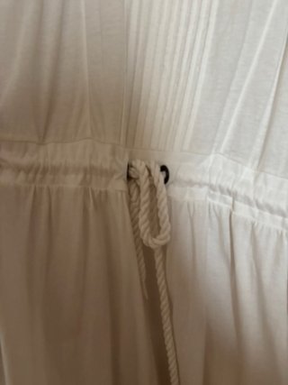 Vestido blanco con detalles