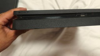 Consolle PS4 Slim per riparazione o ricambi