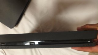 Consolle PS4 Slim per riparazione o ricambi