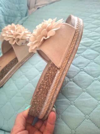 Chanclas 38 flores beige