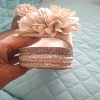 Chanclas 38 flores beige