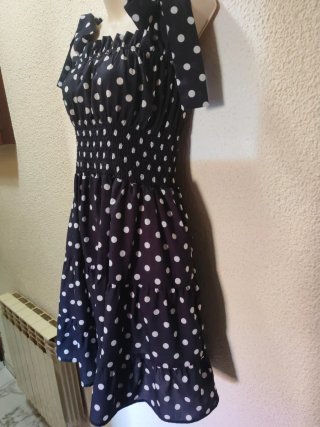 Vestido corto lunares negro y blanco