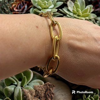 Pulseras doradas a medida