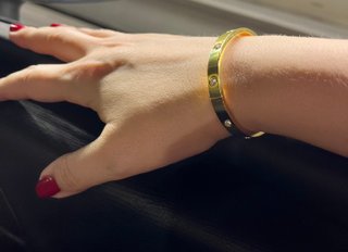 Pulseras doradas a medida