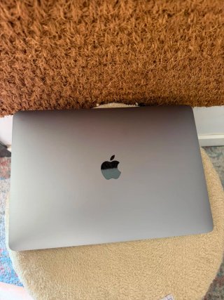 MacBook Pro 2020 16GB RAM 512GB SSD