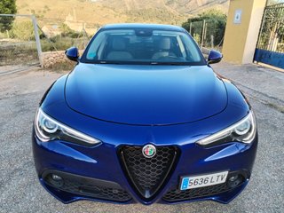 Alfa Romeo Stelvio 2021