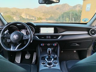 Alfa Romeo Stelvio 2021