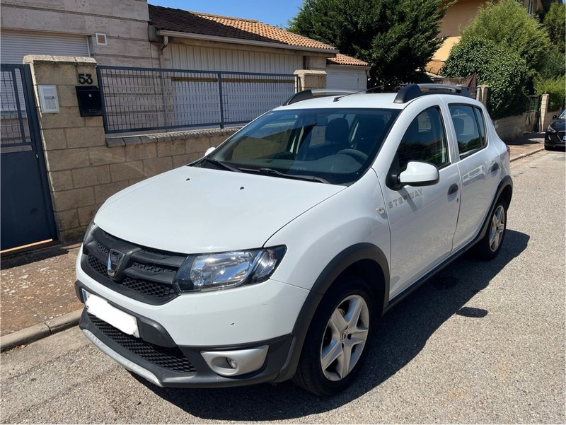 Dacia Sandero 2016 - foto 1