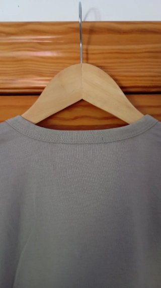 Camiseta Whispering Myth Gris Talla XL