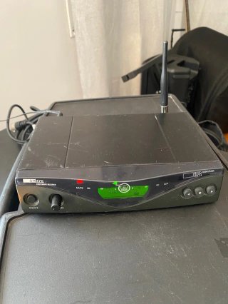 Receptor AKG SR470 Estacionario