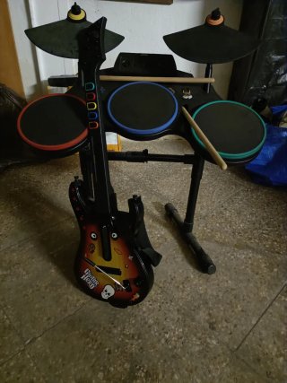 Guitarra y Batería Rock Band