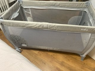 Cuna de viaje con colchón