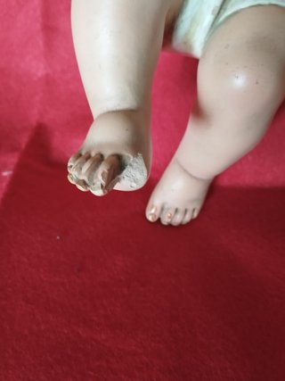 Niño Jesús figura religiosa