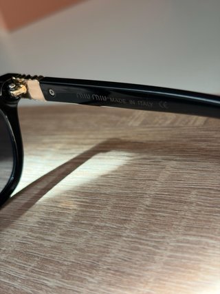 Gafas Miu Miu Negras y Rosas con Caja