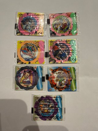 Tazos Beyblade Spinners Sellados
