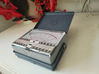 RADIO ANTIGUA.MULTIMETRO ANALOGICO ICE 680R.