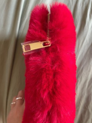 Borsa da toilette Miu Miu in peluche rosso