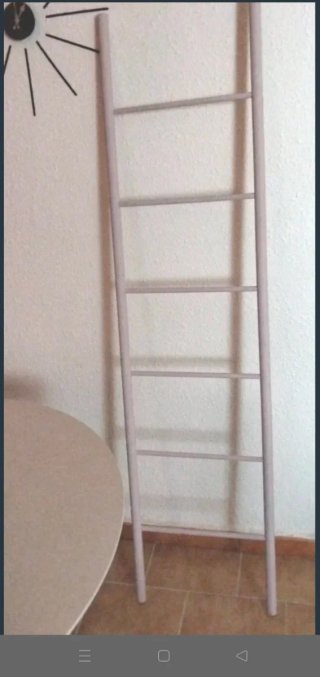 Escalera decorativa de madera