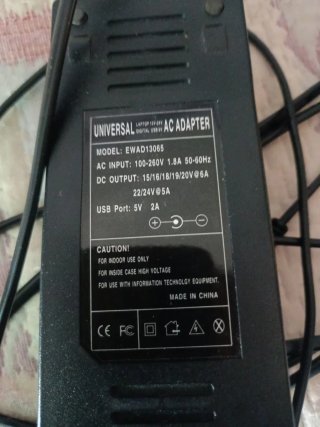 Cargador Universal Ordenador + Adaptadores