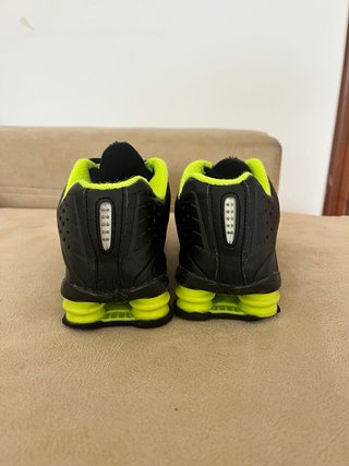 Zapatillas Nike Negras y Verdes