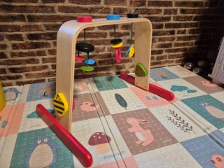 Gimnasio bebé madera Ikea
