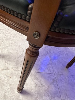 Silla para despacho. luis XVI