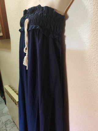 Vestido largo azul sin tirantes