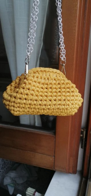Mini Clutch borsa dorata con catena