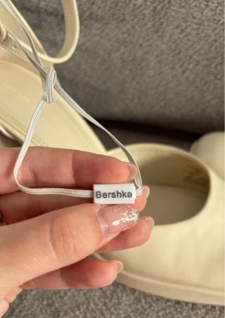 Zapato Tacon Comodo Marca Bershka con Plataforma