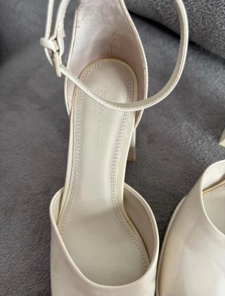 Zapato Tacon Comodo Marca Bershka con Plataforma