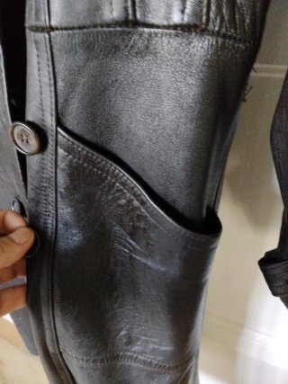 Gabardina de piel marrón inglesa