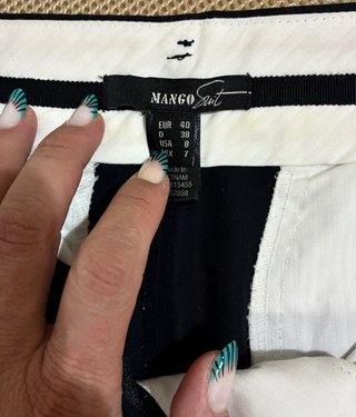 Falda midi negra Mango