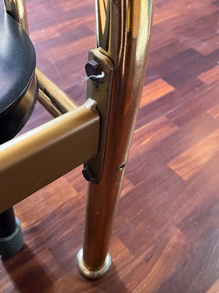 Letto matrimoniale bagno d’oro + rete + comodini