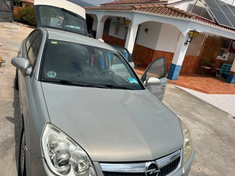 Opel Vectra 2007 - foto 1