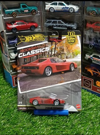Hot Wheels Ferrari Testarossa Modern Classics