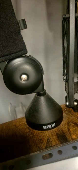 Brazo Micrófono RØDE PSA1+ sin usar