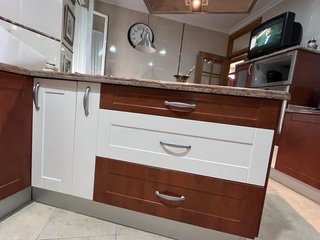 Muebles de cocina madera y cristal