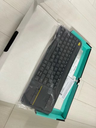 Tastiera Logitech K400 Plus con Touchpad