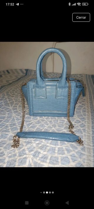 Bolso azul efecto piel cocodrilo Zara