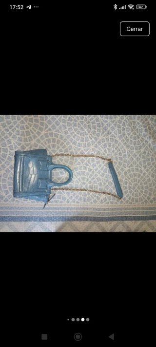 Bolso azul efecto piel cocodrilo Zara