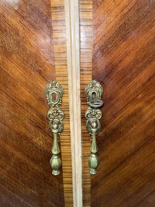 ARMARIO CLÁSICO DE MADERA