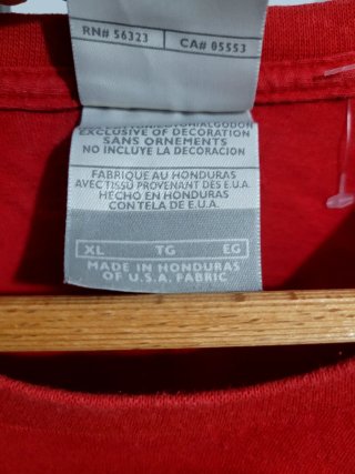 Camiseta Nike Roja Logo Plateado