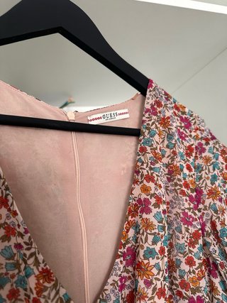 Vestido Guess floral talla S