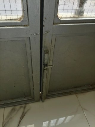 Puerta de entrada casa 116x220