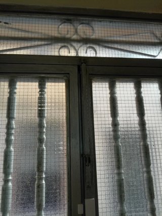 Puerta de entrada casa 116x220