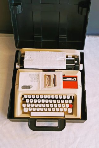 NUEVA Olivetti Lettera 35 Máquina Escribir Vintage