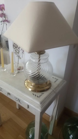 Lámpara de mesa cristal y metal dorado