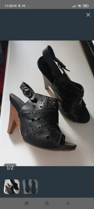 Sandalias de verano negras con tacón